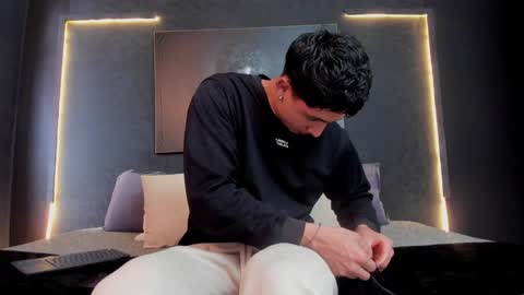 steven online show from December 2024 03:44:01 PM