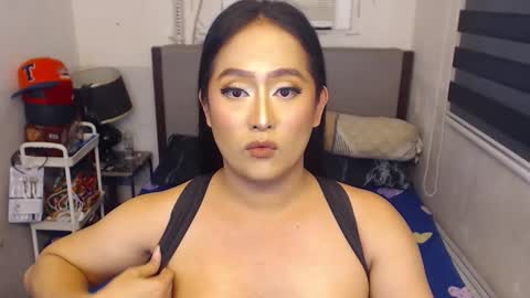 GodDamnGorgeous online show from December 2024 05:20:01 AM