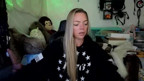 Snapshot of goddess_of_mars chatting on October 2025 02:28:02 PM Patricia Mars Goddess of Mars twitter thegoddessmindy online show from October 2025 02:28:02 PM