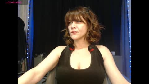 Snapshot of goddess_orsa chatting on January 2025 06:21:01 PM Orsa online show from January 2025 06:21:01 PM