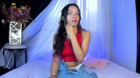 Julieta online show from December 2024 10:32:02 PM
