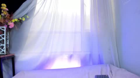 Julieta online show from February 2025 07:16:01 PM