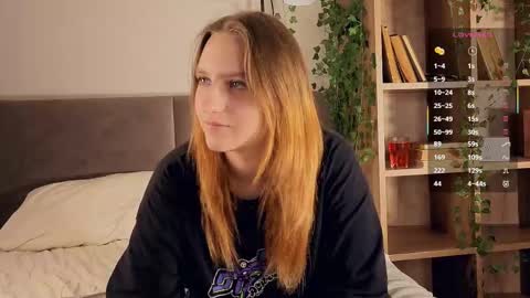 Alise online show from September 2025 03:44:01 PM