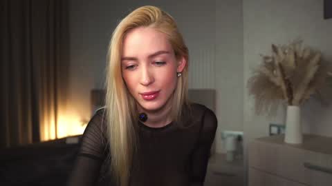 Olivia online show from January 2025 05:30:01 AM