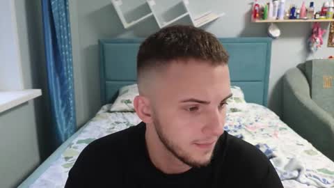 Snapshot of golden_boyyy21 chatting on November 2025 12:38:01 PM Golden boyyy21 online show from November 2025 12:38:01 PM