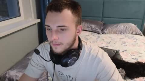 Snapshot of golden_boyyy21 chatting on November 2025 01:22:01 PM Golden boyyy21 online show from November 2025 01:22:01 PM