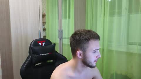 Snapshot of golden_boyyy21 chatting on November 2025 07:15:01 PM Golden boyyy21 online show from November 2025 07:15:01 PM