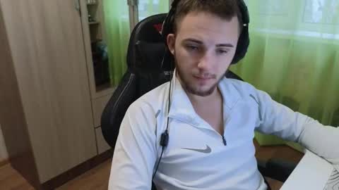 Snapshot of golden_boyyy21 chatting on November 2025 06:49:02 AM Golden boyyy21 online show from November 2025 06:49:02 AM