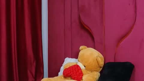 Snapshot of goldenamberx chatting on February 2025 12:19:01 PM GoldenAmberX online show from February 2025 12:19:01 PM