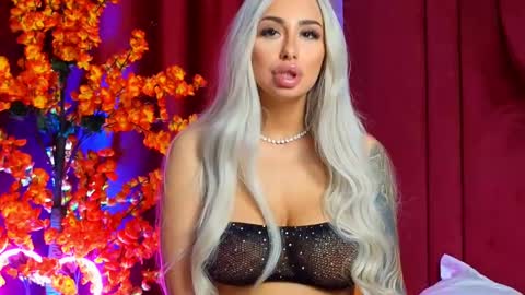Snapshot of goldenamberx chatting on February 2025 08:42:02 AM GoldenAmberX online show from February 2025 08:42:02 AM