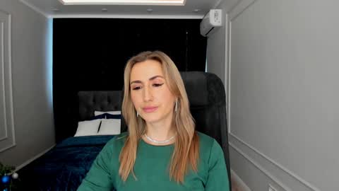 Olivia online show from December 2024 05:44:01 AM