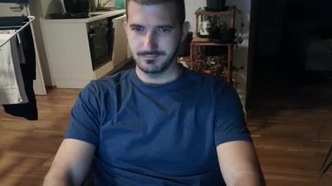 Snapshot of goldnic_10 chatting on October 2025 05:04:02 AM goldnic_10 online show from October 2025 05:04:02 AM