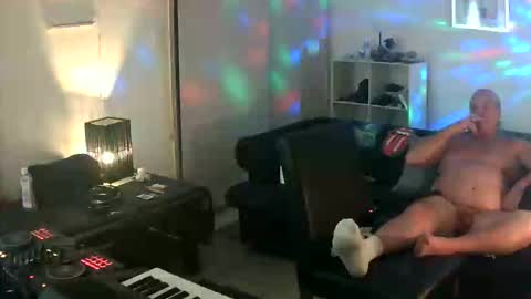 goldyguy011 online show from October 2025 05:41:02 PM