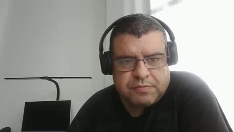 gomezgonz5 online show from September 2025 11:43:02 AM