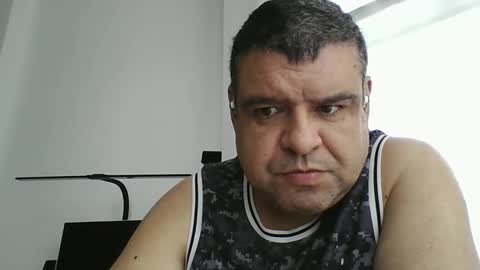 gomezgonz5 online show from September 2025 10:26:01 AM