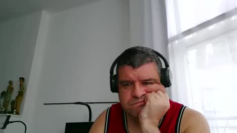 gomezgonz5 online show from September 2025 09:55:01 AM