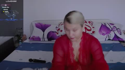 Snapshot of goodluckangel chatting on November 2025 07:29:02 AM Elysa online show from November 2025 07:29:02 AM