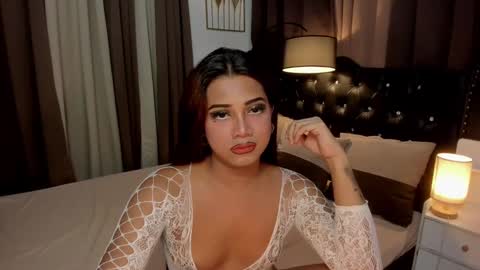 RIANA online show from January 2025 05:09:02 PM