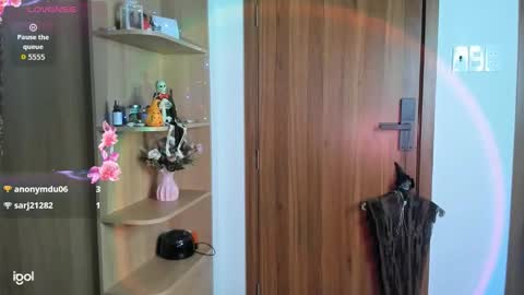 gorgeousline online show from October 2025 02:31:01 AM