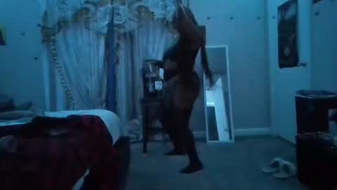 Snapshot of gotcake713 chatting on October 2025 03:12:02 AM Sue Goddess online show from October 2025 03:12:02 AM