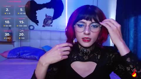 goth_minerva online show from September 2025 02:00:01 PM