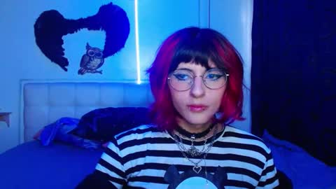 goth_minerva online show from October 2025 01:52:01 PM
