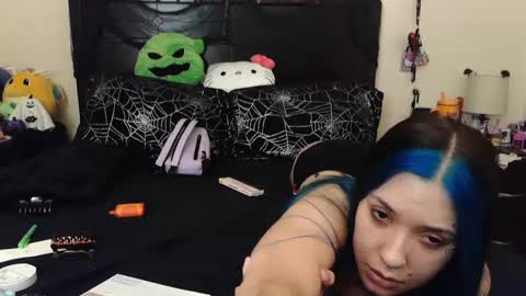 Snapshot of gothbaby305 chatting on October 2025 10:34:02 PM gothbaby305 online show from October 2025 10:34:02 PM