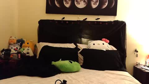 Snapshot of gothbaby305 chatting on November 2025 05:48:02 PM gothbaby305 online show from November 2025 05:48:02 PM