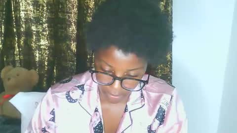 Snapshot of graceessy chatting on November 2025 06:10:01 PM graceessy online show from November 2025 06:10:01 PM