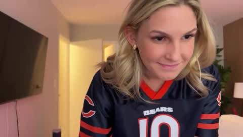 Snapshot of graciemae_baexx chatting on January 2025 04:50:02 PM Gracie Mae online show from January 2025 04:50:02 PM