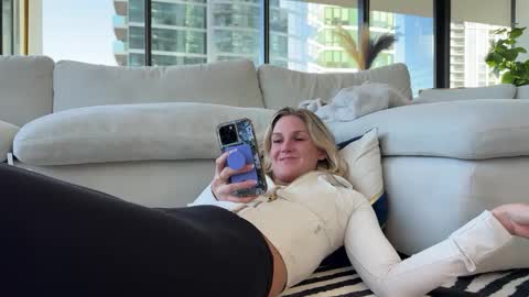 Snapshot of graciemae_baexx chatting on March 2025 08:53:01 PM Gracie Mae online show from March 2025 08:53:01 PM