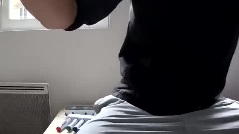 Snapshot of grandbi chatting on November 2025 01:25:02 PM grandbi online show from November 2025 01:25:02 PM