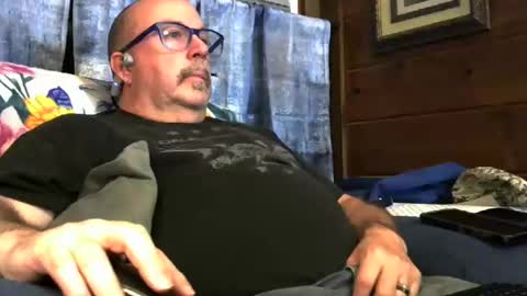 granitebuckeye1969 online show from October 2025 10:33:01 PM