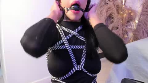 grayce blossoms24 online show from December 2024 08:39:01 PM