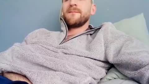 Snapshot of greendiamon chatting on February 2025 01:11:02 PM greendiamon online show from February 2025 01:11:02 PM