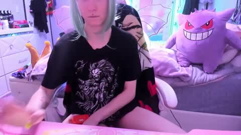 Snapshot of greeneyedlovexo chatting on October 2025 03:14:02 AM GreenEyedLovexo online show from October 2025 03:14:02 AM