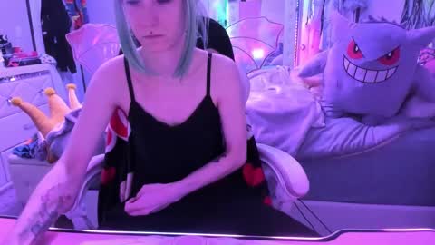 Snapshot of greeneyedlovexo chatting on October 2025 02:14:02 PM GreenEyedLovexo online show from October 2025 02:14:02 PM