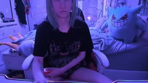 Snapshot of greeneyedlovexo chatting on October 2025 02:17:02 PM GreenEyedLovexo online show from October 2025 02:17:02 PM