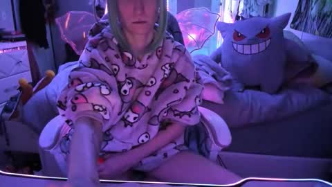 Snapshot of greeneyedlovexo chatting on October 2025 05:20:02 AM GreenEyedLovexo online show from October 2025 05:20:02 AM