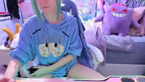 Snapshot of greeneyedlovexo chatting on November 2025 02:56:02 AM GreenEyedLovexo online show from November 2025 02:56:02 AM