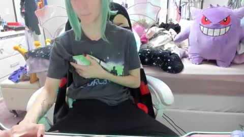 Snapshot of greeneyedlovexo chatting on November 2025 10:08:02 PM GreenEyedLovexo online show from November 2025 10:08:02 PM