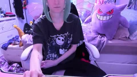 Snapshot of greeneyedlovexo chatting on November 2025 03:08:02 PM GreenEyedLovexo online show from November 2025 03:08:02 PM