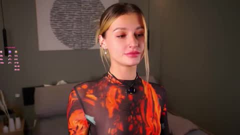 Snapshot of greengazon chatting on November 2025 01:10:01 PM Kelly online show from November 2025 01:10:01 PM