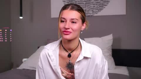 Snapshot of greengazon chatting on November 2025 01:44:02 PM Kelly online show from November 2025 01:44:02 PM