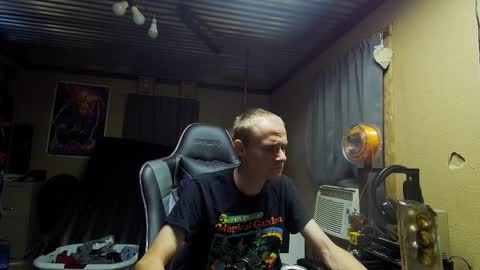 Greenlungs8195 online show from October 2025 08:56:02 AM