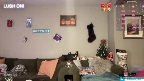 SexQueen Nikki online show from December 2025 06:18:01 AM