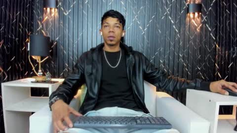 GregorySforza online show from November 2025 12:05:02 PM