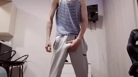 Felix online show from October 2025 07:12:02 AM