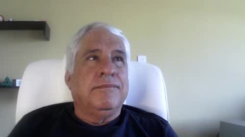 Snapshot of grisa01 chatting on November 2025 01:00:01 PM grisa01 online show from November 2025 01:00:01 PM