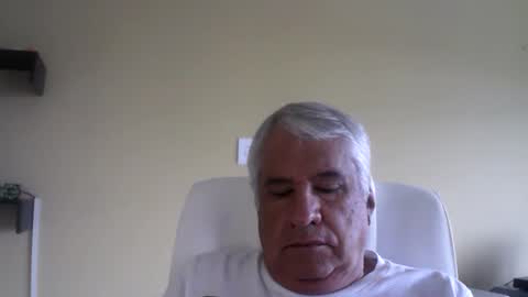 Snapshot of grisa01 chatting on November 2025 12:44:02 PM grisa01 online show from November 2025 12:44:02 PM